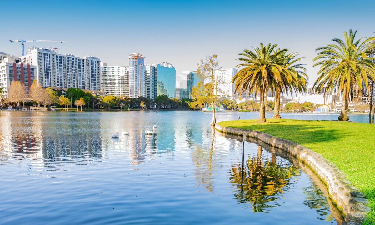 Lake Eola Heights Apartment | Downtown Orlando| Lake Eola 🏞️| Free Parking 🚗