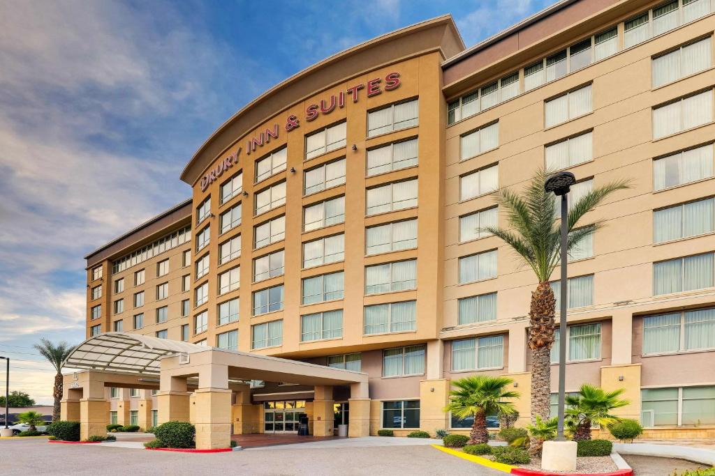 Chandler Hotel | Drury Inn & Suites Phoenix Chandler Fashion Center