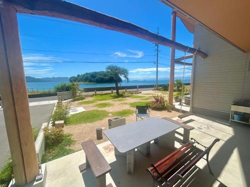 Onomichi Villa | East Villa Shimanami Mukaishima 目の前が海 ペット犬OK Max7名3ユニット BBQ SUP カヤック完備 サイクリング最適