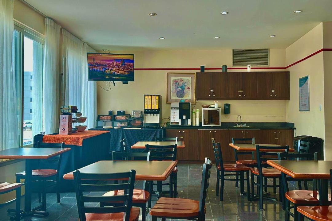 Econo Lodge City Centre | Sunnyside