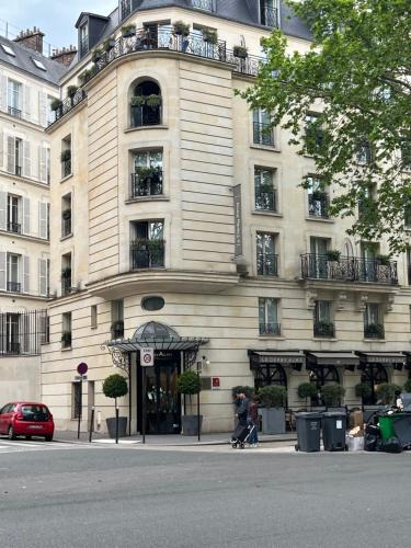 Quartier du Gros-Caillou Apartment | Eiffel house