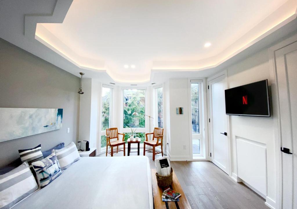 Cabbagetown South House | Elegant Downtown Home