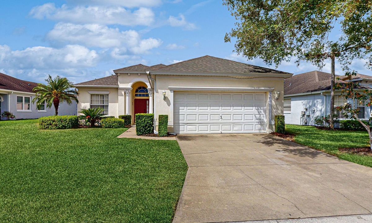 Calabay Parc House | Elegant home near theme parks with private pool & game room - snowbird-friendly