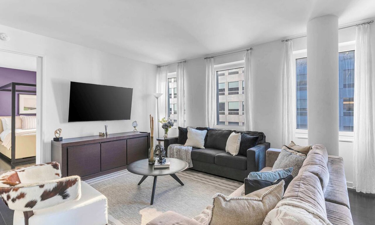 Central New York City Apartment | Elegant Midtown Haven | Stunning Views!