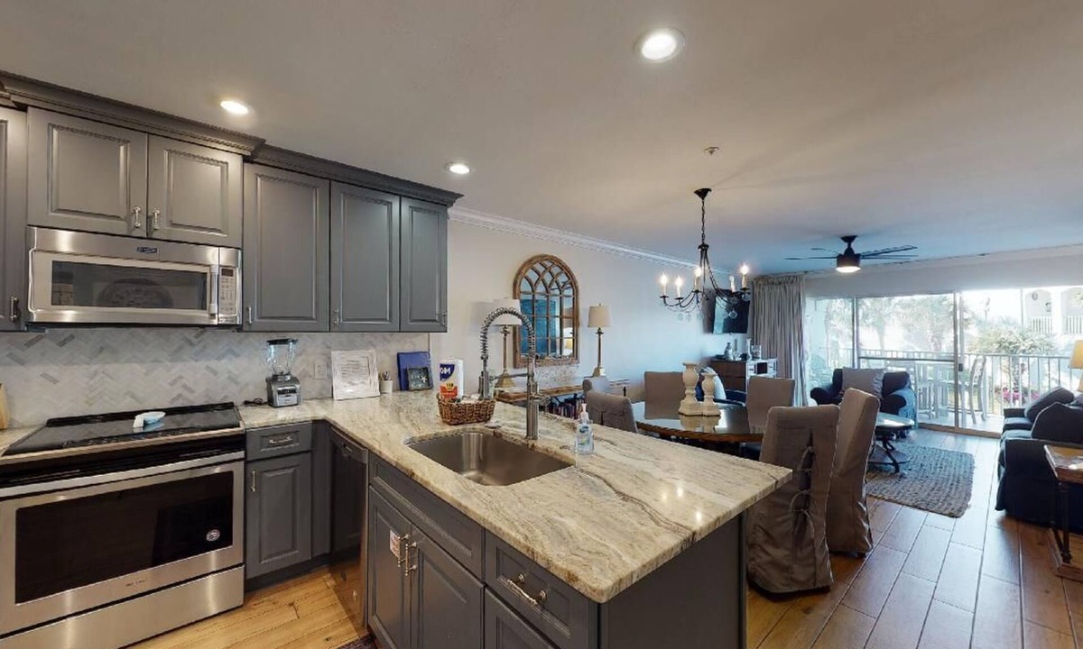 Miramar Beach Condo | “Emerald SeaZ”-2BR with Gulf Views, Beach Service & Pup-Friendly!