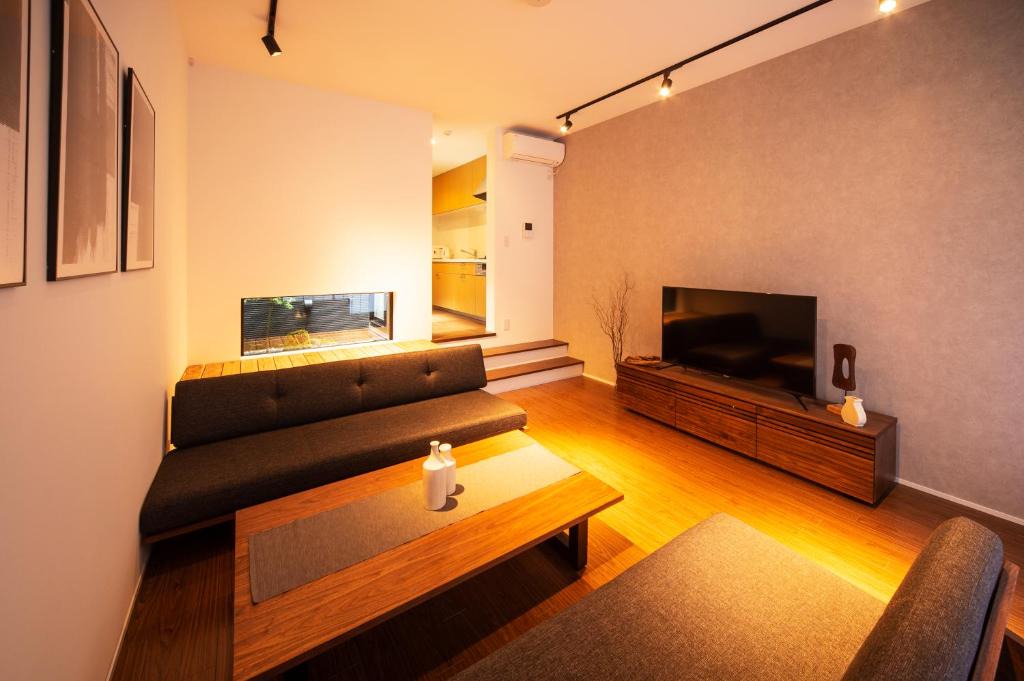 Nakano Apartment | ENGAWA & GIVE Nakano