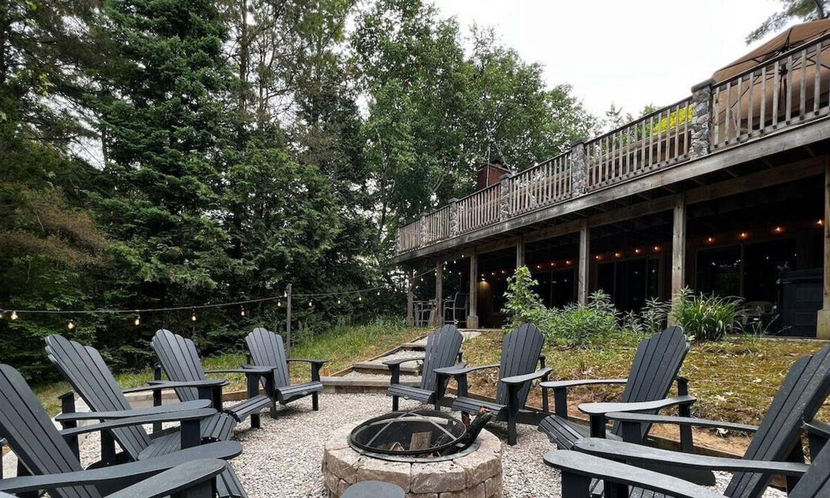 Port Franks Cottage | Escape to the Forest: Beach Access, Jacuzzi, and Cozy Fireplace