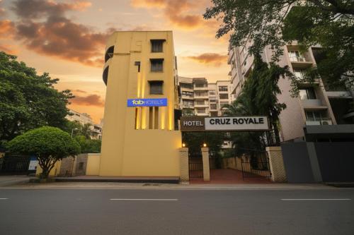 Santacruz West Hotel | FabHotel Cruz Royale - Nr- Bandra West