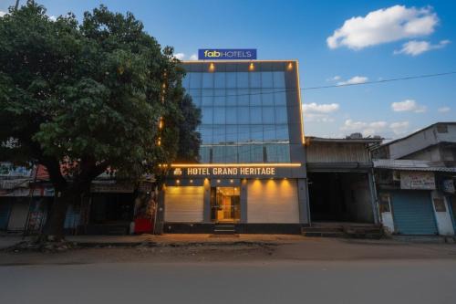 Kurla West Hotel | FabHotel Grand Heritage - Nr BKC
