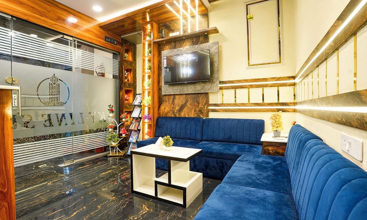 J B Nagar Hotel | Fabhotel Skyline Suite