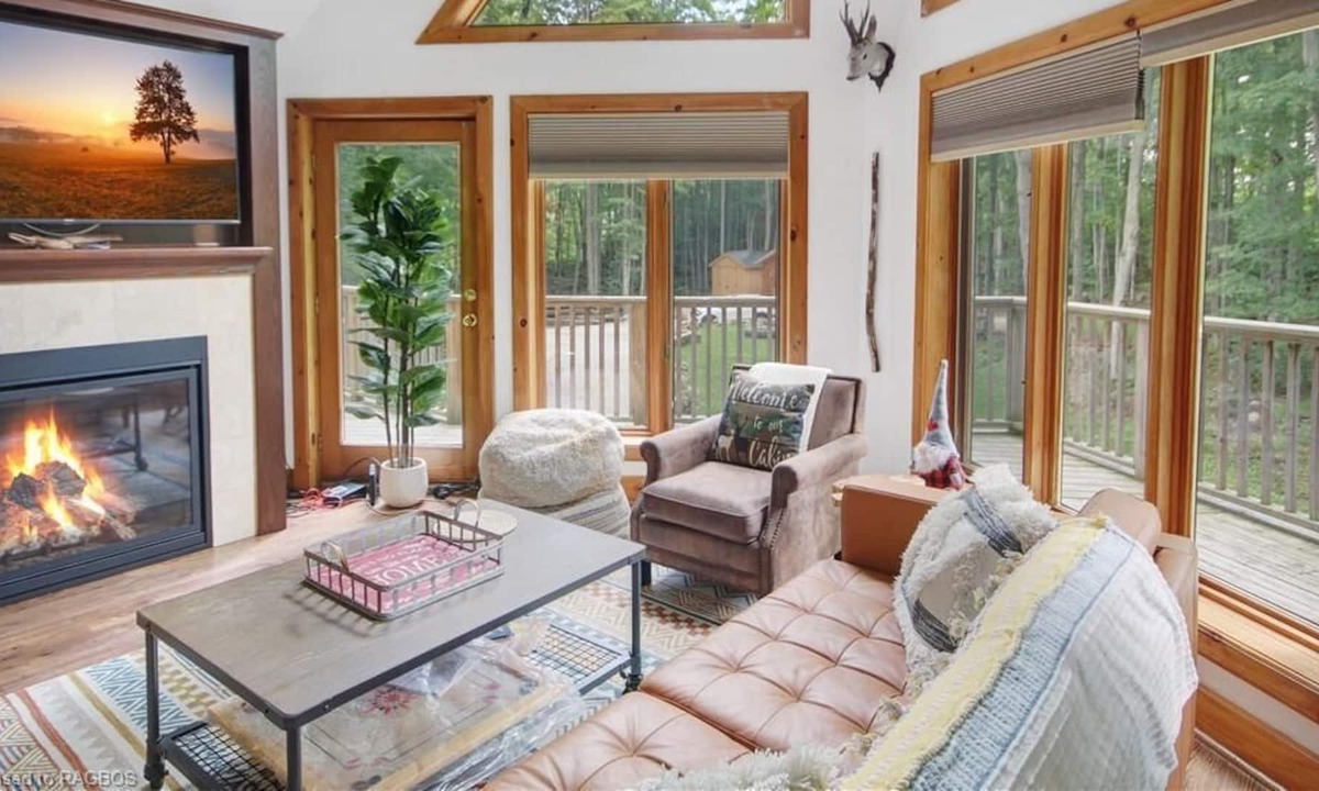Georgian Bluffs Ski Chalet | Fadak Forest - Hiker’s Paradise