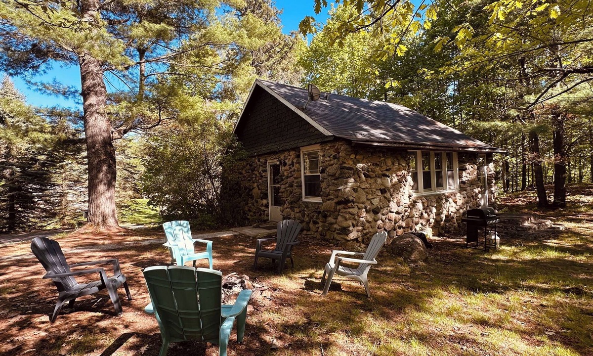 Tay Valley Cottage | Falcon Retreats - Lanner