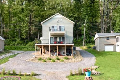 Huey House | Family Adventure Awaits: Amazing Cabin by the Allegheny River in Pennsylvania