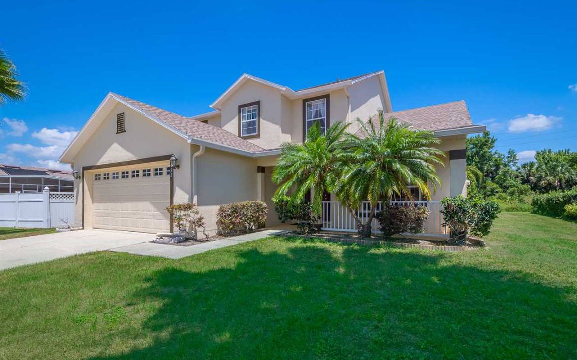 Crescent Lakes House | Family Affair Villa