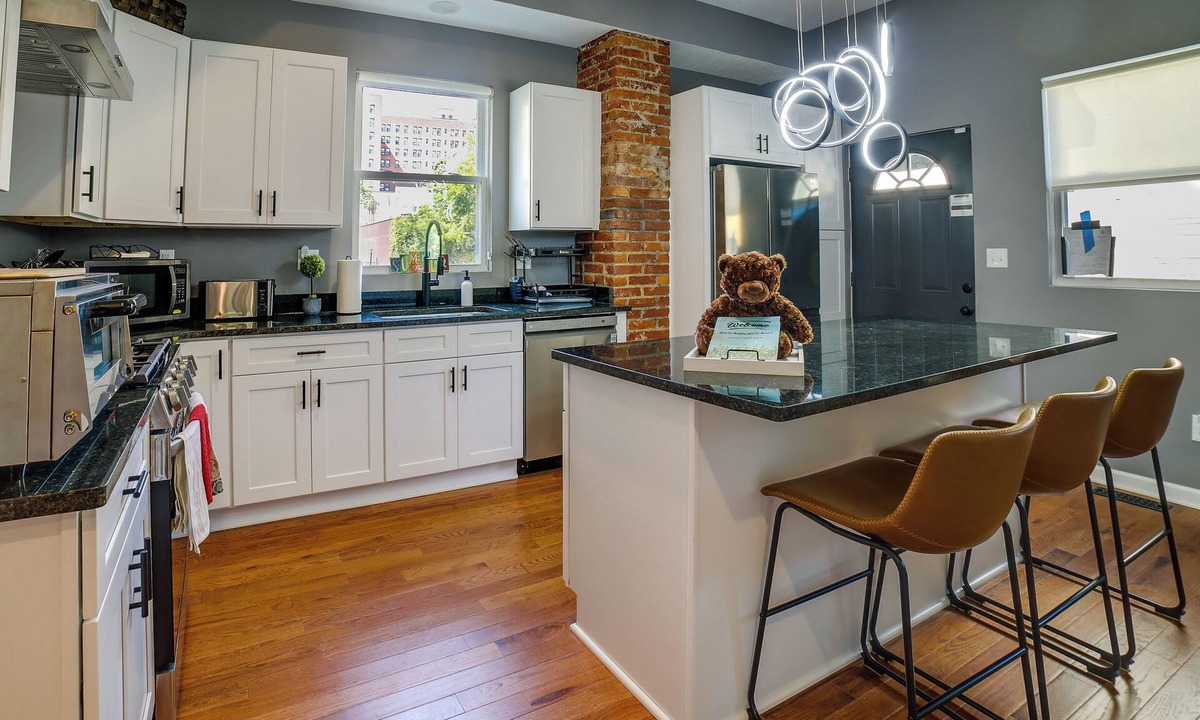 Shadyside Cottage | Family-friendly Shadyside Gem Near Dtwn Pittsburgh