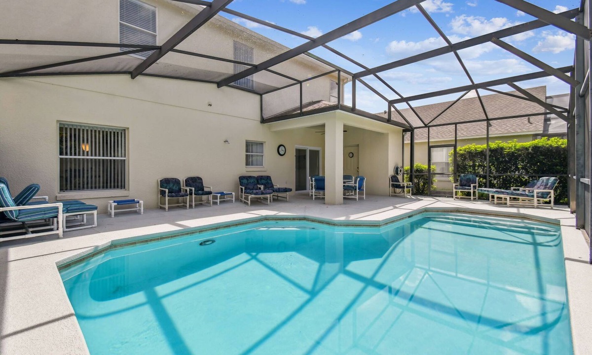 Kissimmee House | Fantastic pool home with south facing pool, in a gated community