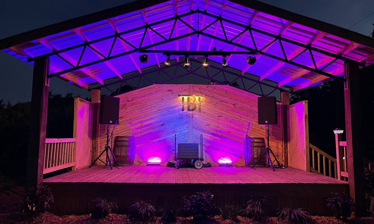 Indiantown Other | Farmstay Event Space with 2 Houses on 15 Acres with Additional Amentities Avail