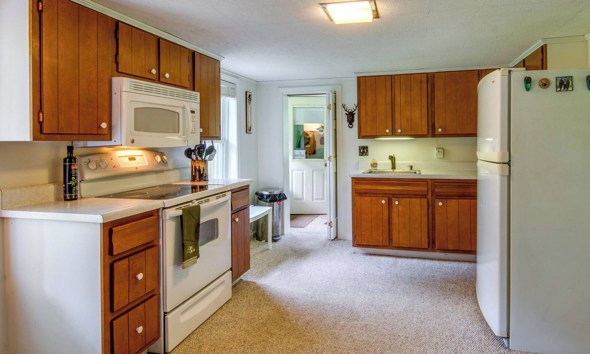 Frenchville Cottage | Fishing & Kayaking: Creekside Sinnamahoning Home!