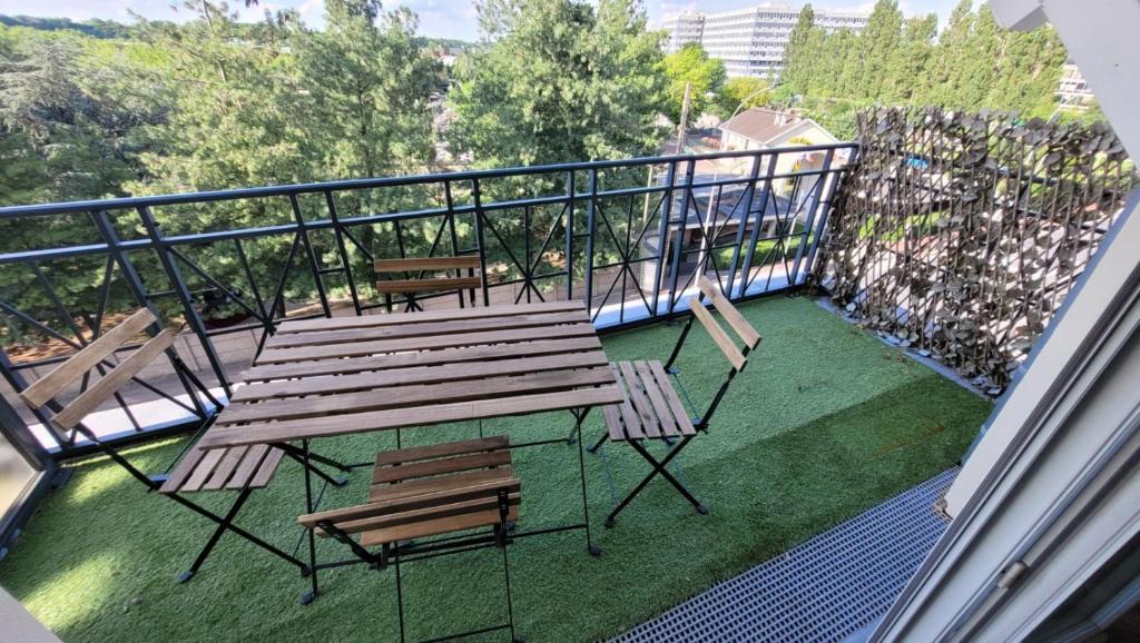 Le Blanc-Mesnil Apartment | Flat for 6 persons 10 minutes from CDG Airport