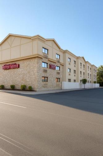 Floral Park Hotel | Floral Park Motor Lodge