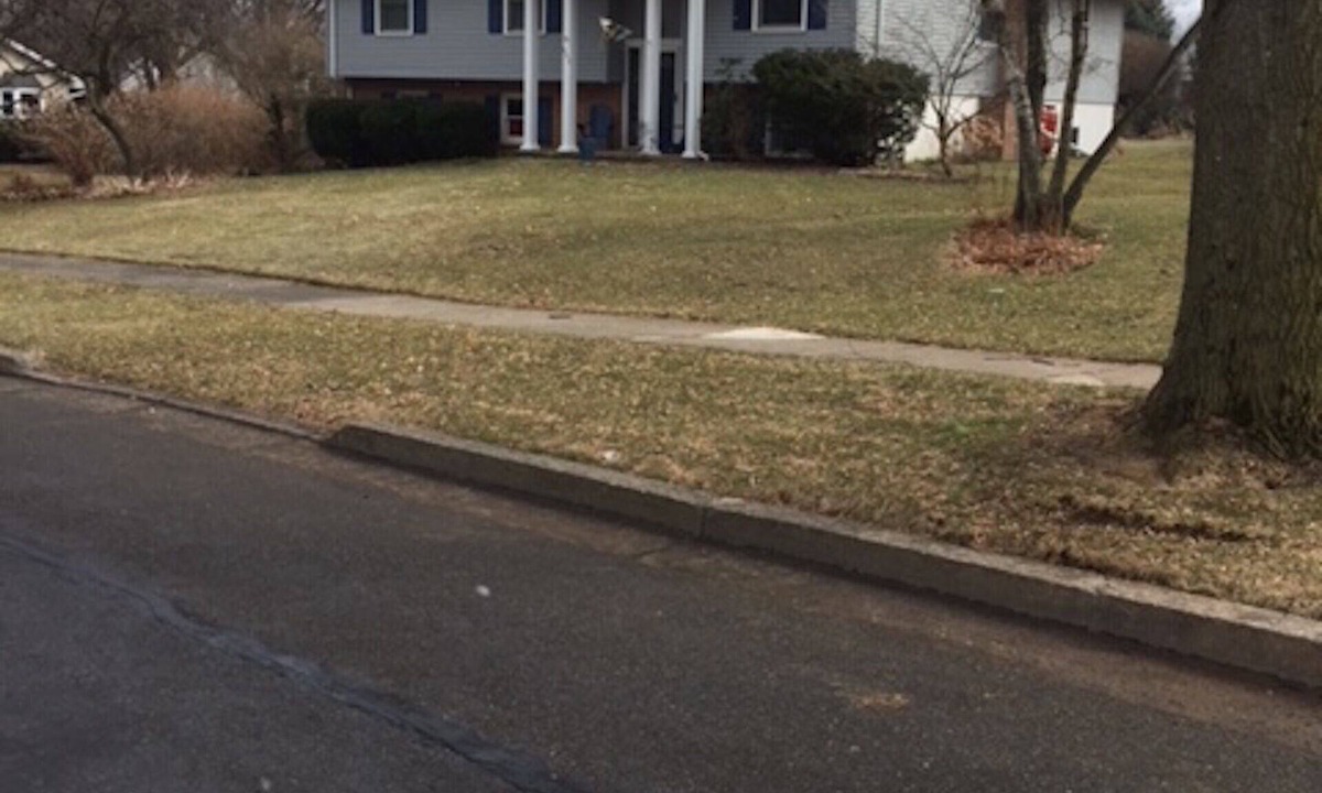 State College House | Four bedroom house located just over 1.5 miles from downtown State College