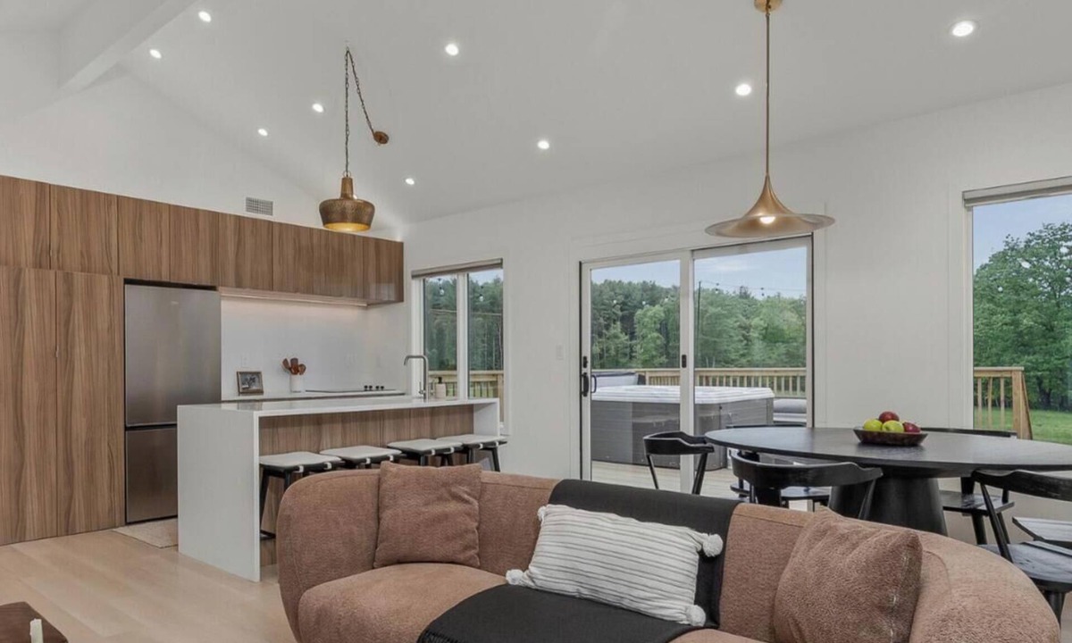 East Durham House | Fox Hollow at Carter Bridge Estate