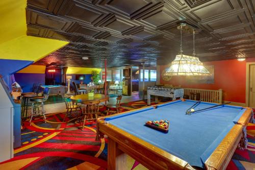 Annville House | Fun & Unique Home w/Vintage Game Room in Annville