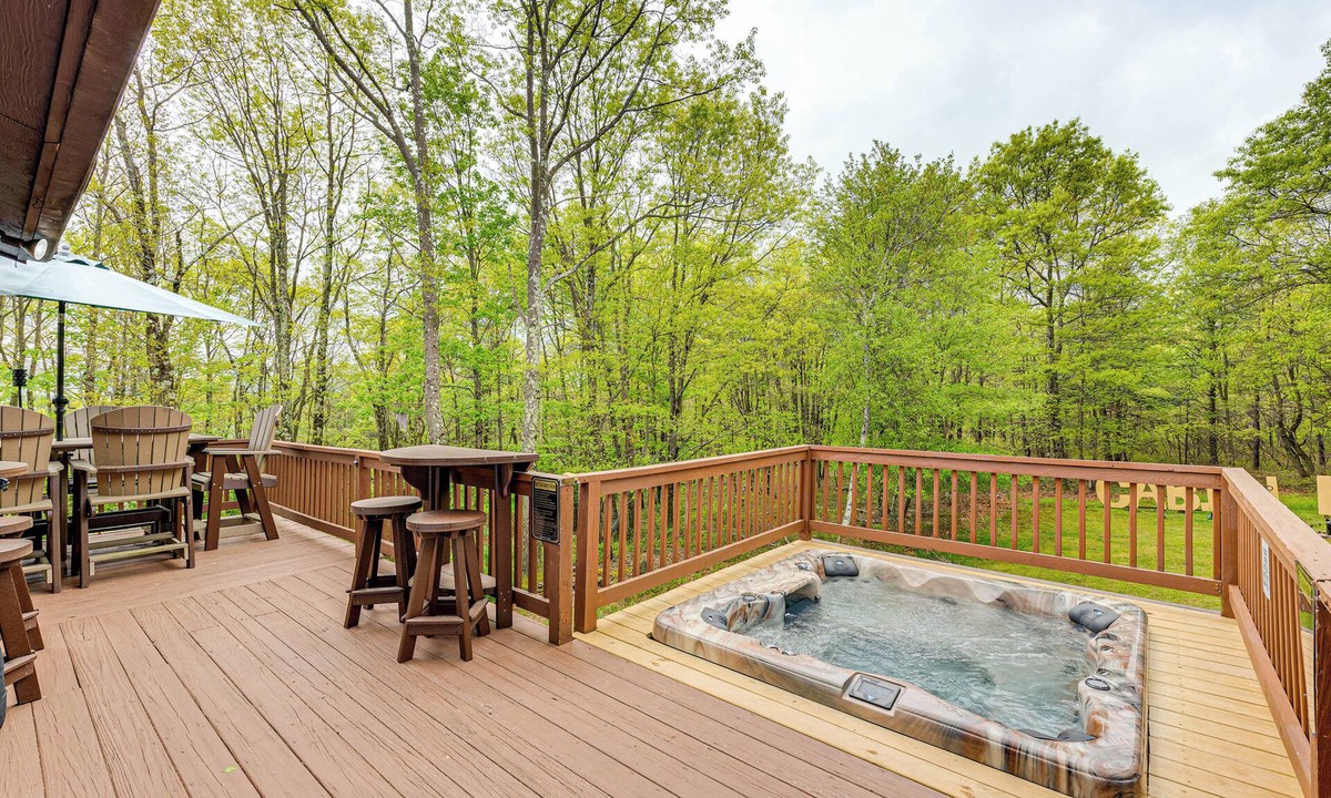 Mount Pocahontas Cabin | Game Room, Hot Tub! Cabin 9 Mi to Big Boulder Mtn