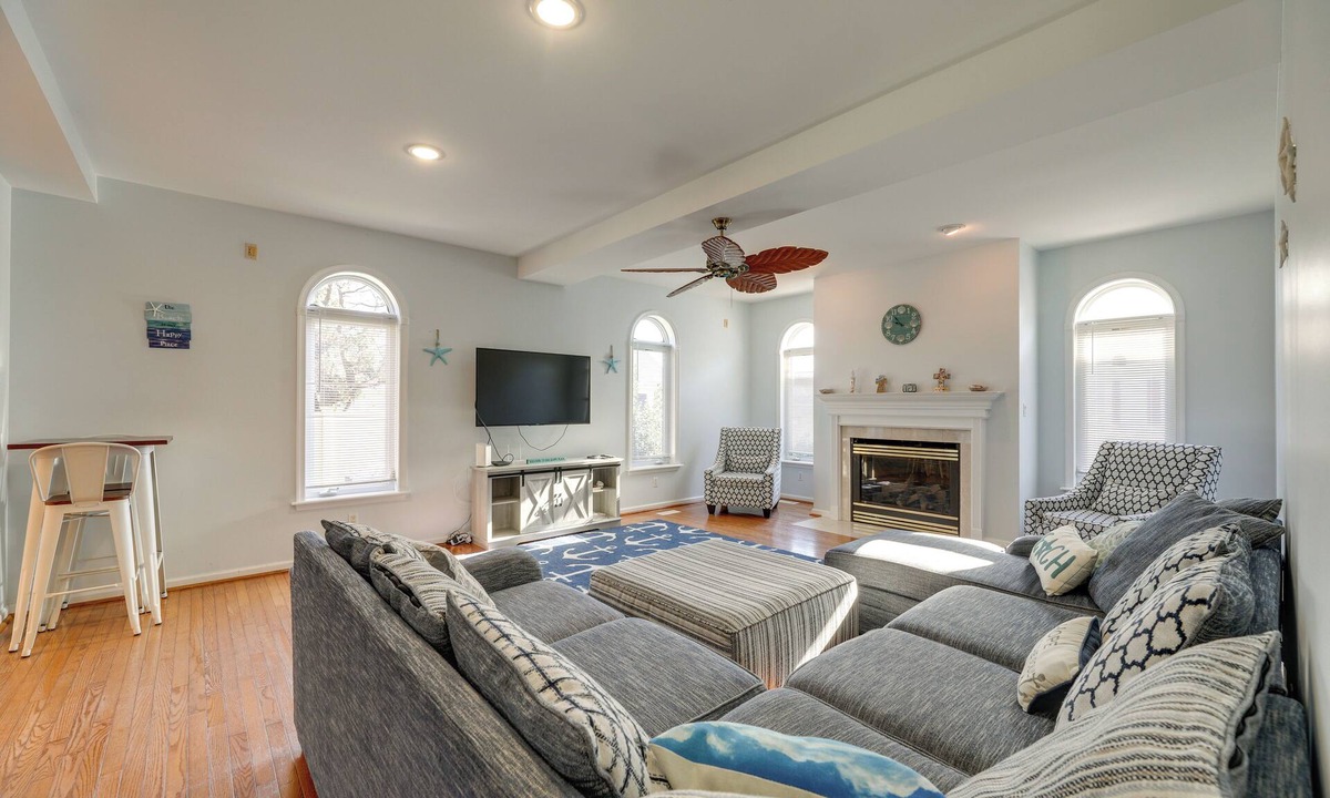 Caine Woods House | Game Room! Ultimate Family Retreat in Ocean City