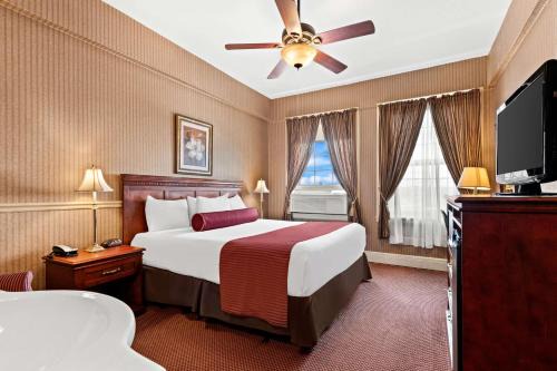 Williamsport Hotel | Genetti Hotel, SureStay Collection by Best Western
