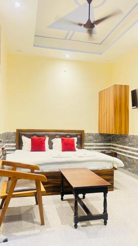 Khattalwada Hotel | Gitanshi Palace