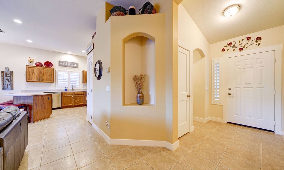 Gold Canyon House | Gold Canyon Getaway with Heated Private Pool!
