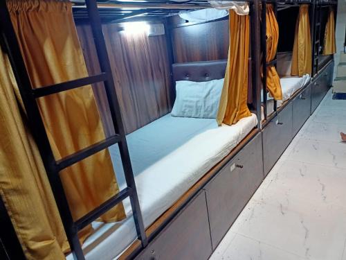 Masjid Bandar House | Golden View Dormitory New