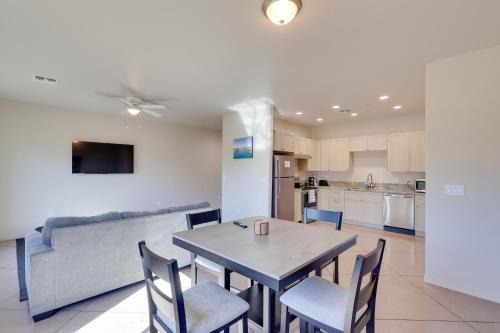 Lake Havasu City Apartment | Golf, Hike & Boat! Bright Lake Havasu City Apt