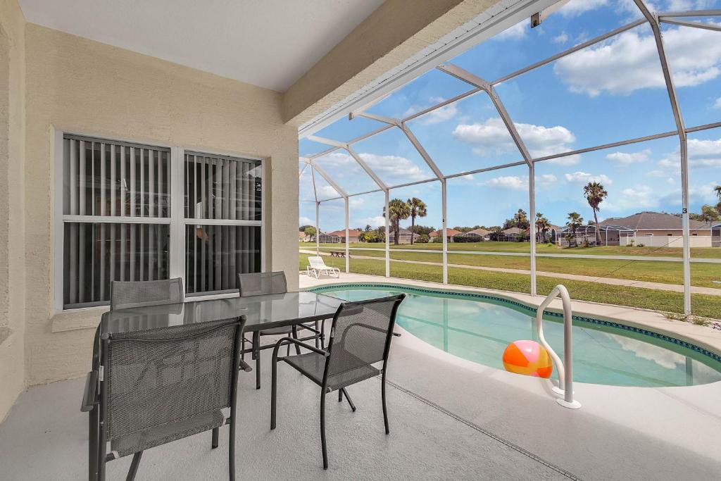 Esprit House | Goofy's Golf Retreat