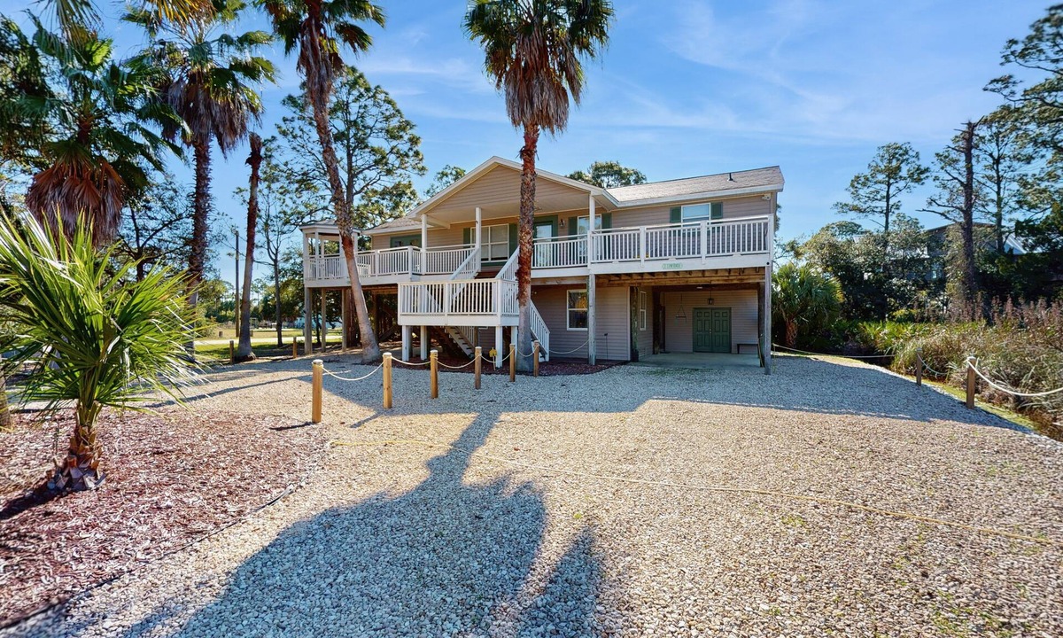 St. George Island House | Gorgeous coastal home with full kitchen, close to beach