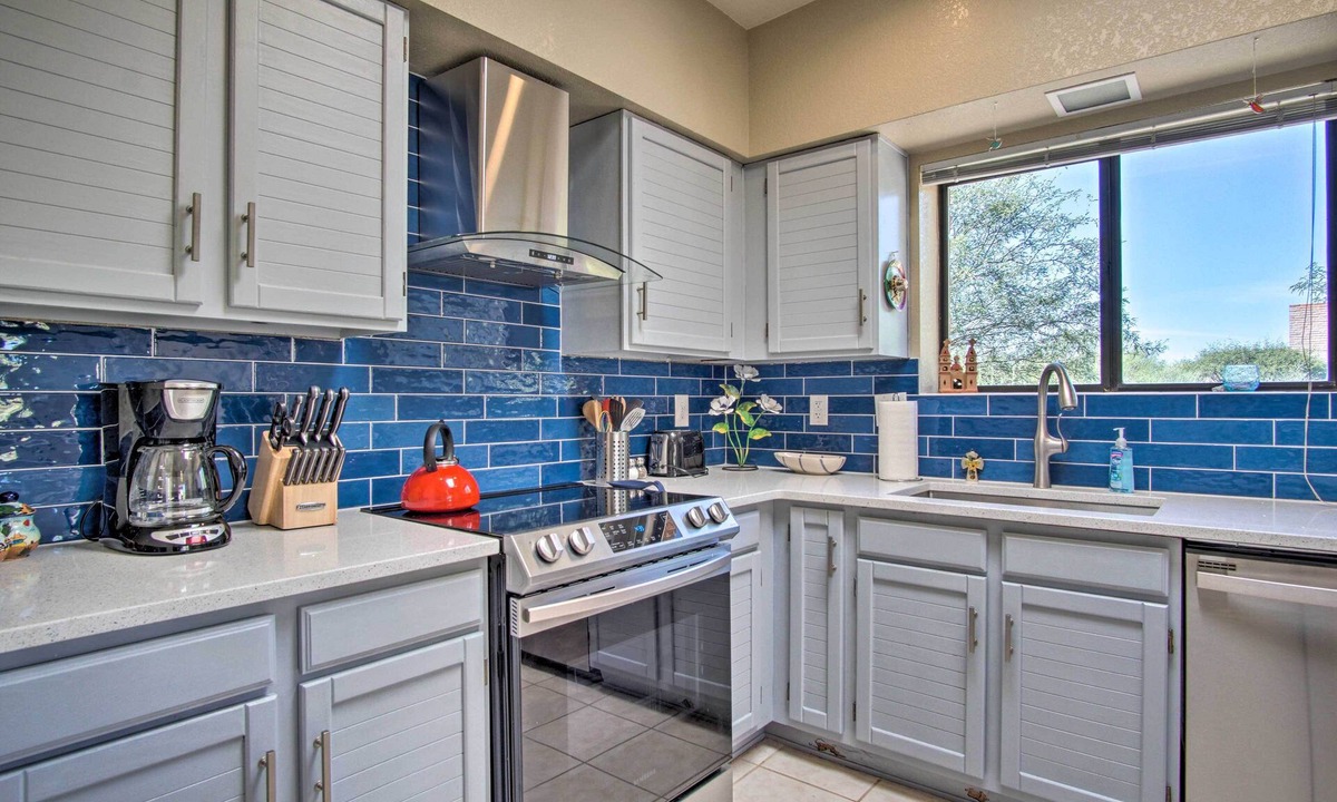Green Valley House | Gorgeous Green Valley Townhome w/Mountain Views!