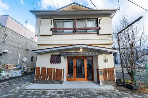 Mishima House | guest house giwa