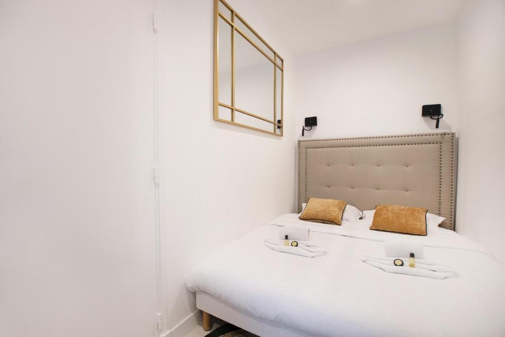 Quartier de la Porte-Saint-Denis Apartment | GuestReady - Studio with Jacuzzi in the 10 th