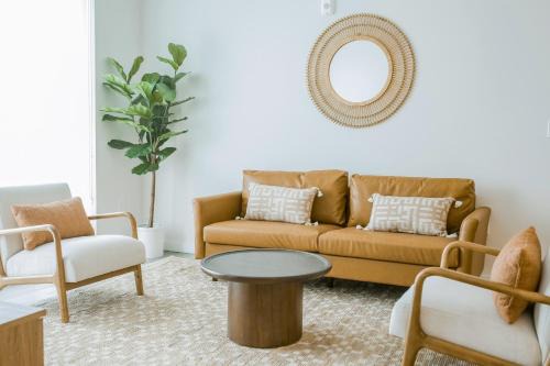 Miami Gardens House | Hard Rock Stadium Home Base! Luxe Condo w/Pool