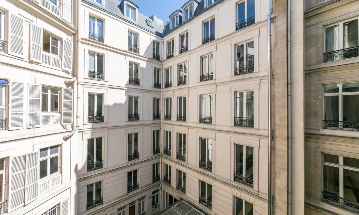 Chaussee-d'Antin Apartment | Haussmann - La Fayette 32 : cosy apt. for 2
