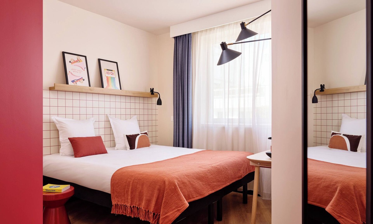 Issy-les-Moulineaux House | Hife Paris Issy