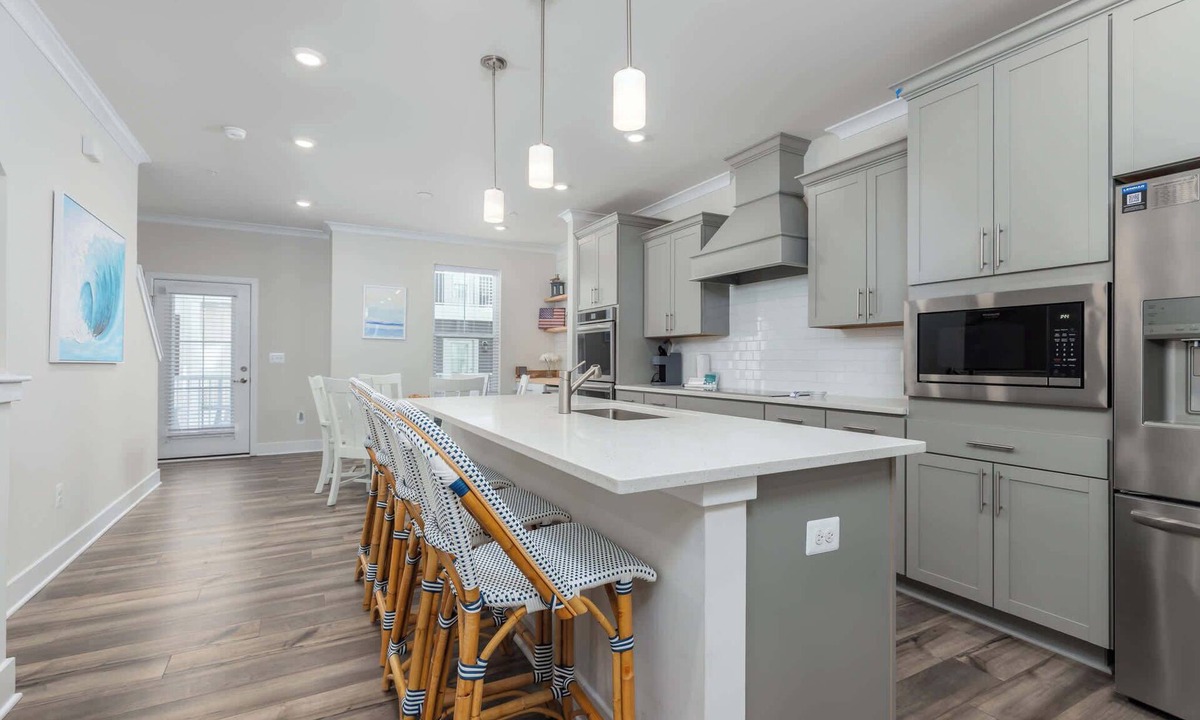 Caine Woods House | High Tide 3BR Townhome North OC
