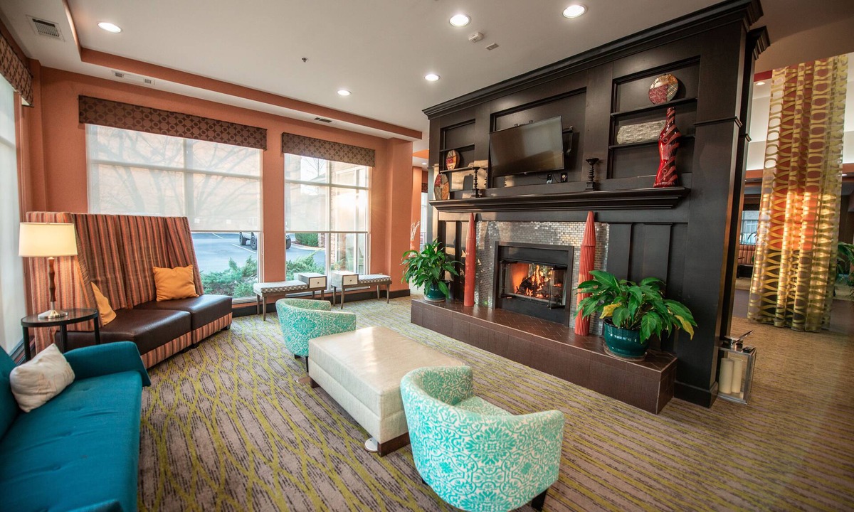 New Castle Hotel | Hilton Garden Inn Birmingham/Trussville