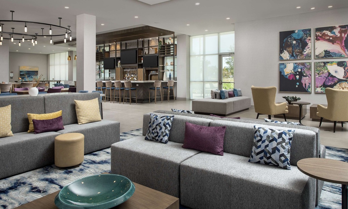 Seville Historic District Hotel | Hilton Garden Inn Pensacola Downtown