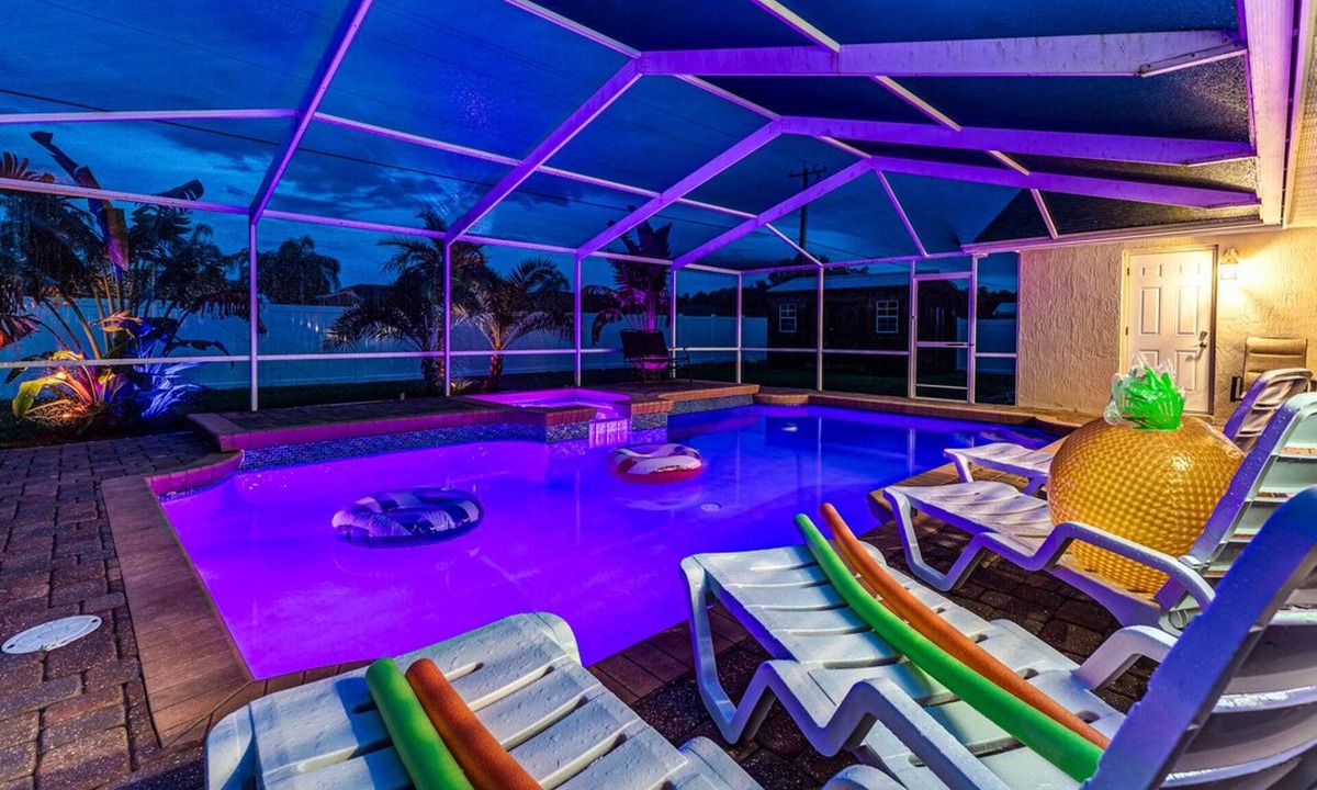 Lakeland House | Home Near Banana Lake w/Pool & Toys ~ Dogs Welcome