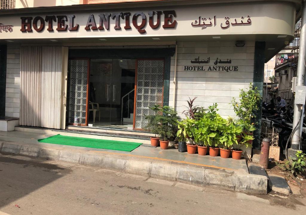 Wellington Pier Hotel | Hotel Antique - Colaba