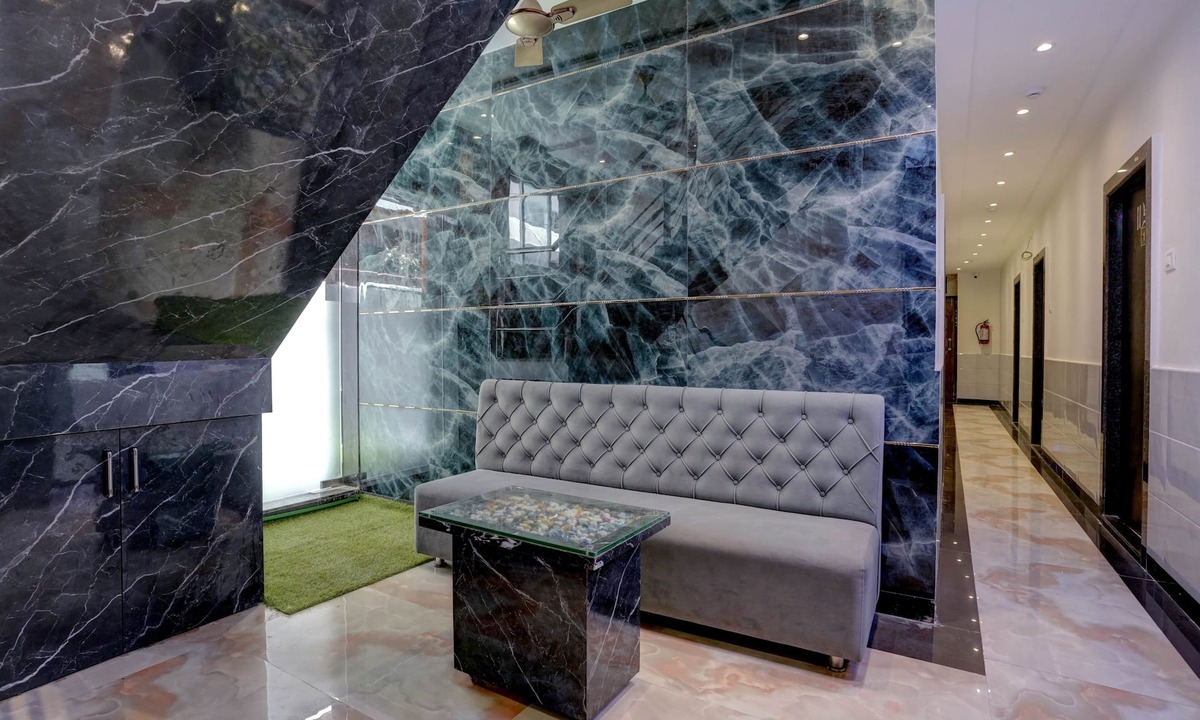 Girgaon Hotel | Hotel Golden Palace Residency