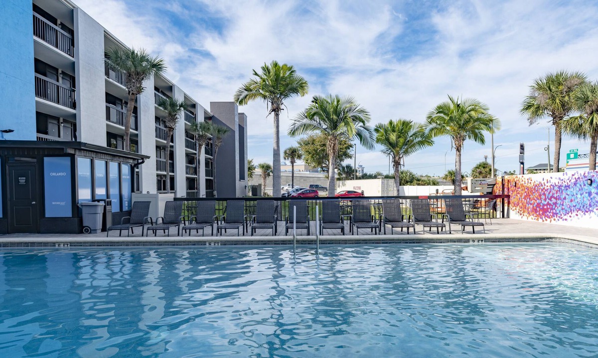 Florida Center Hotel | Hotel Monreale Express International Drive Orlando