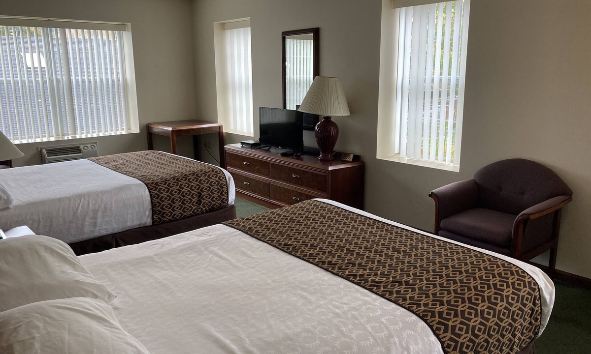 Cooperstown Hotel | Hotel Pratt- Cooperstown, NY- Baseball Central- Downtown-
